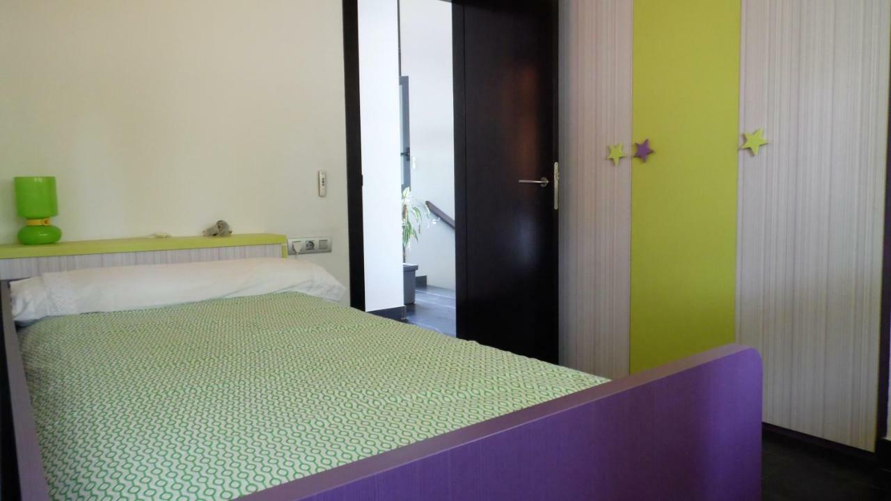 Villa Del Bosque Castelldefels Buitenkant foto