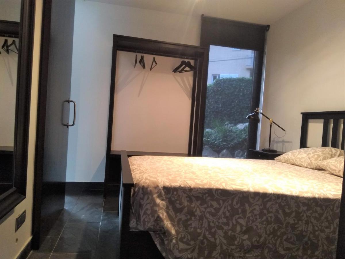 Villa Del Bosque Castelldefels Buitenkant foto